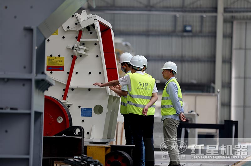 客戶(hù)來(lái)廠考察反擊破