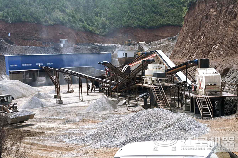 制砂設備生產現場，反擊破搭配制砂機，破碎軟料